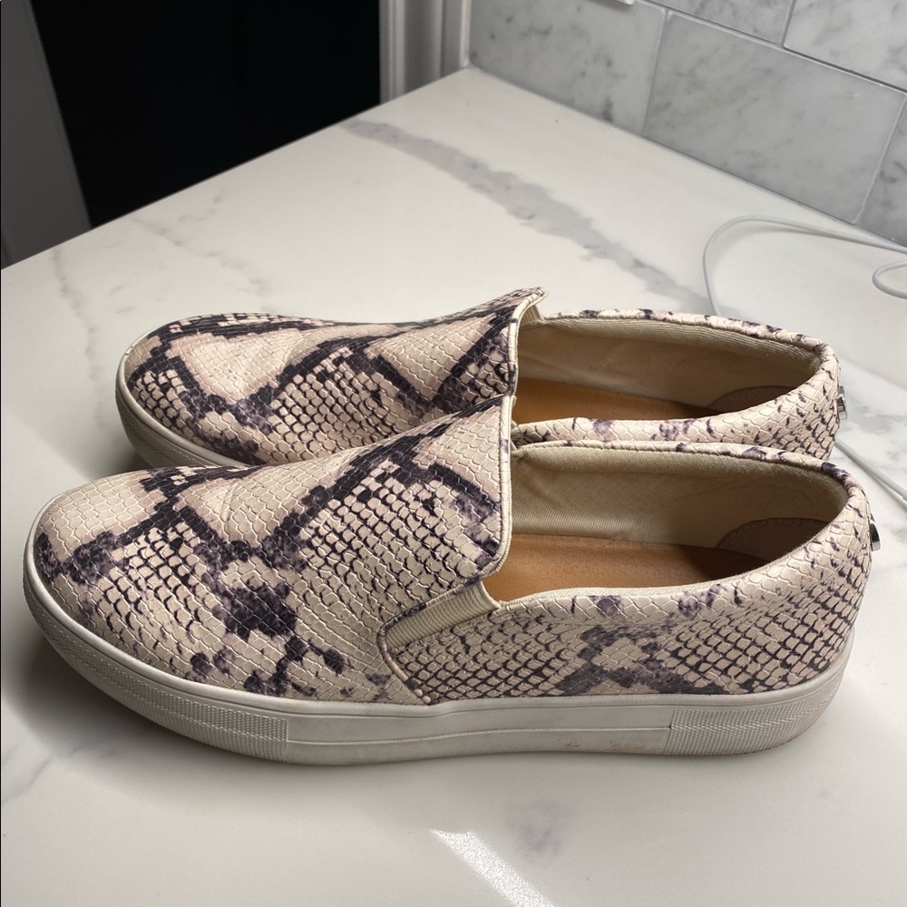 Steve Madden Gills Slip On - image 2